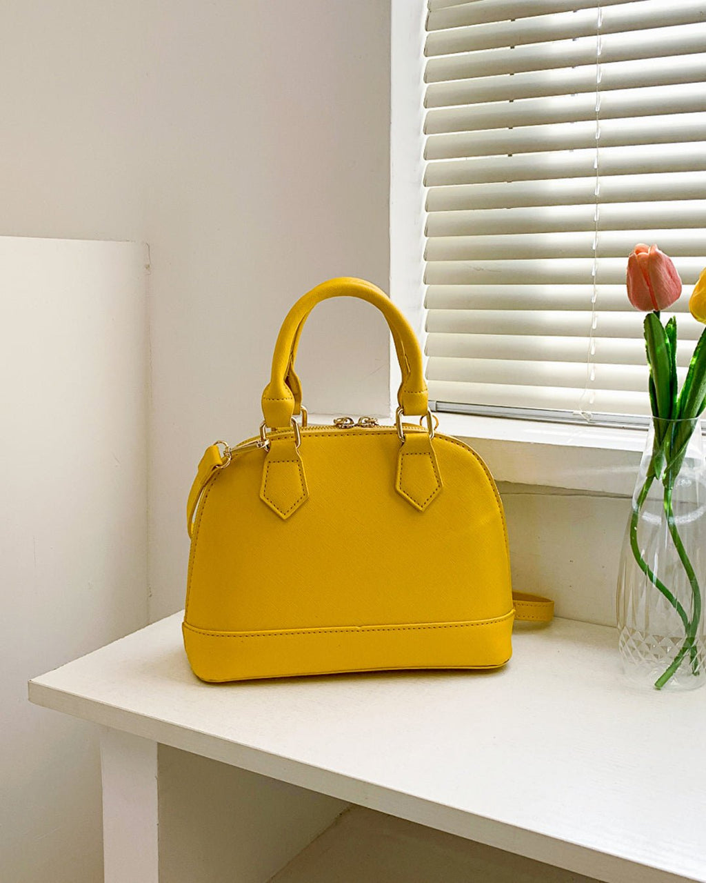Alma Spotted Handbag - Yellow / Black – PANOVALONDON